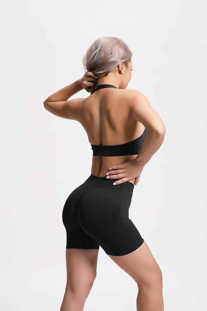 Beau | Hochleistungs-Scrunch-Shorts – Schwarz