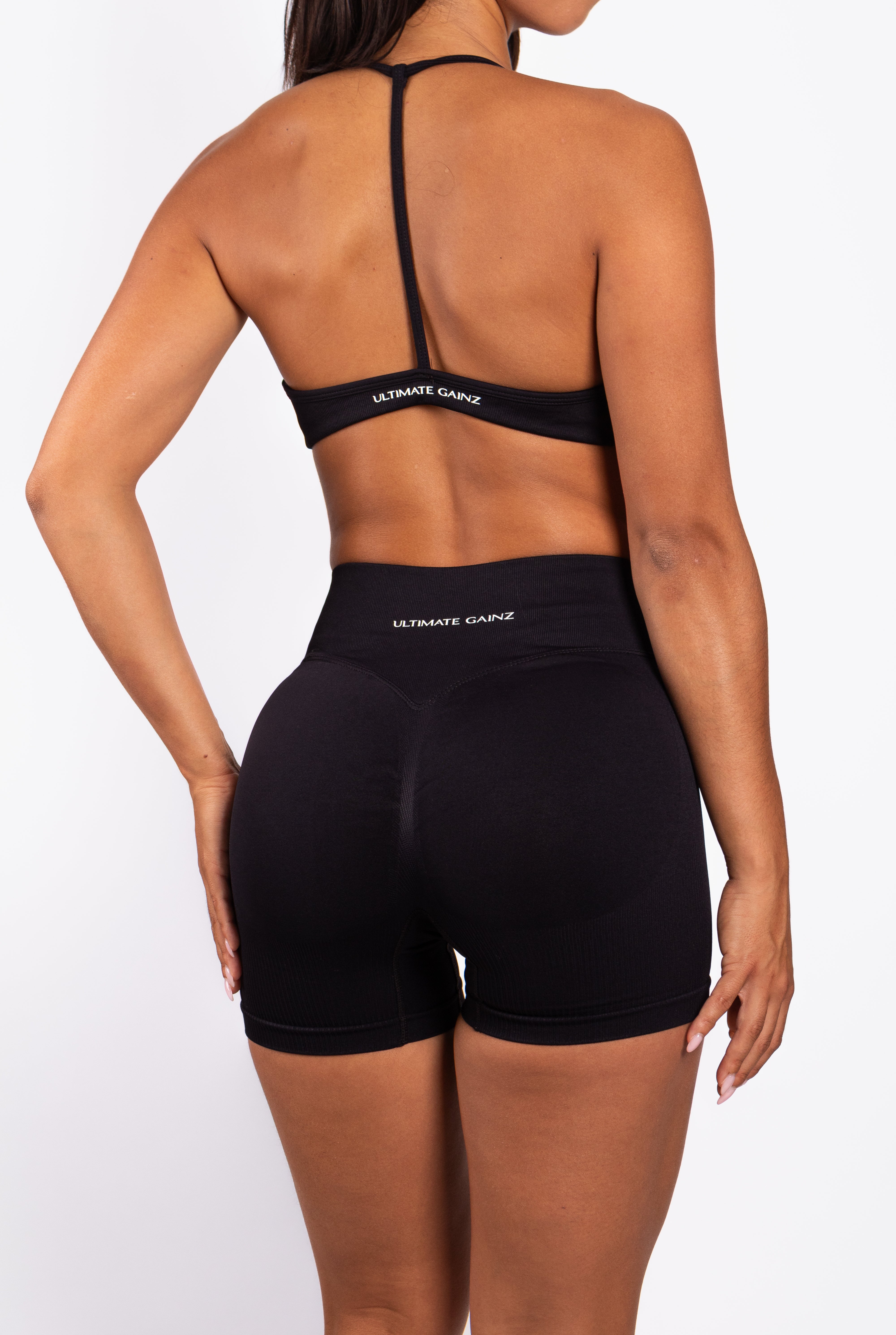 Nova | Seamless Shorts – Schwarz