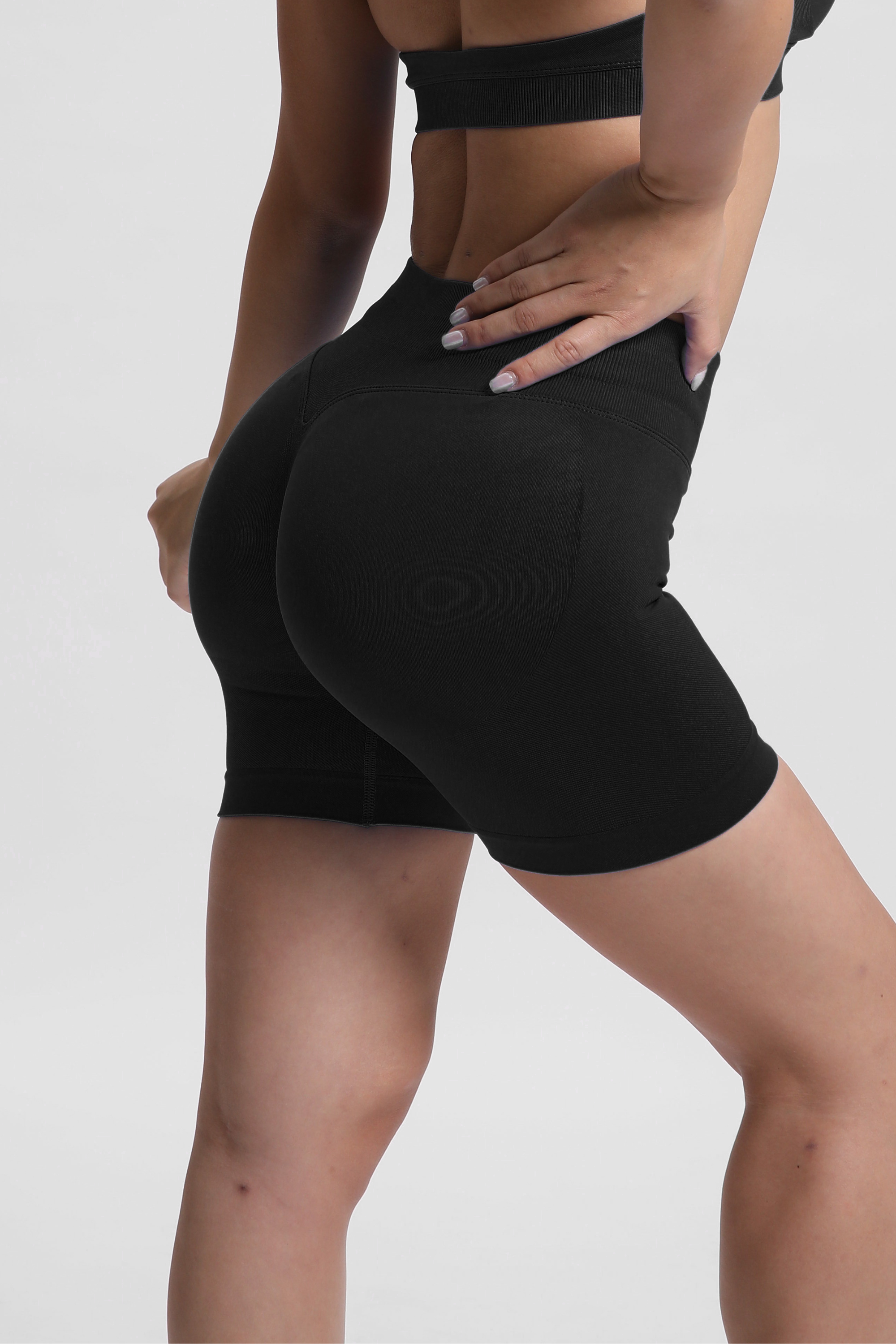 Beau | Premium High Performance Scrunch Short - Zwart