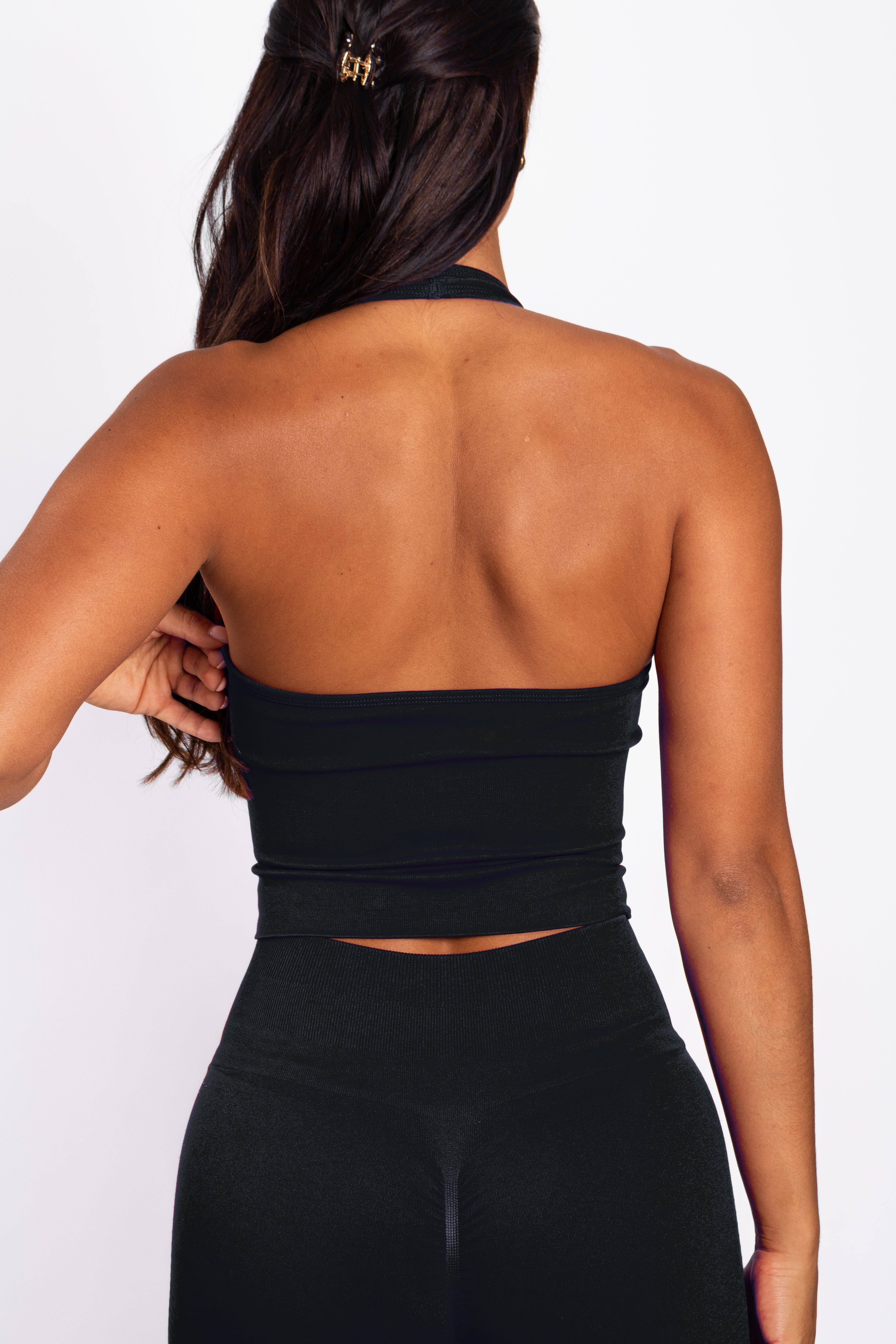 Bibi | Geripptes Nahtloses Halter Top – Schwarz
