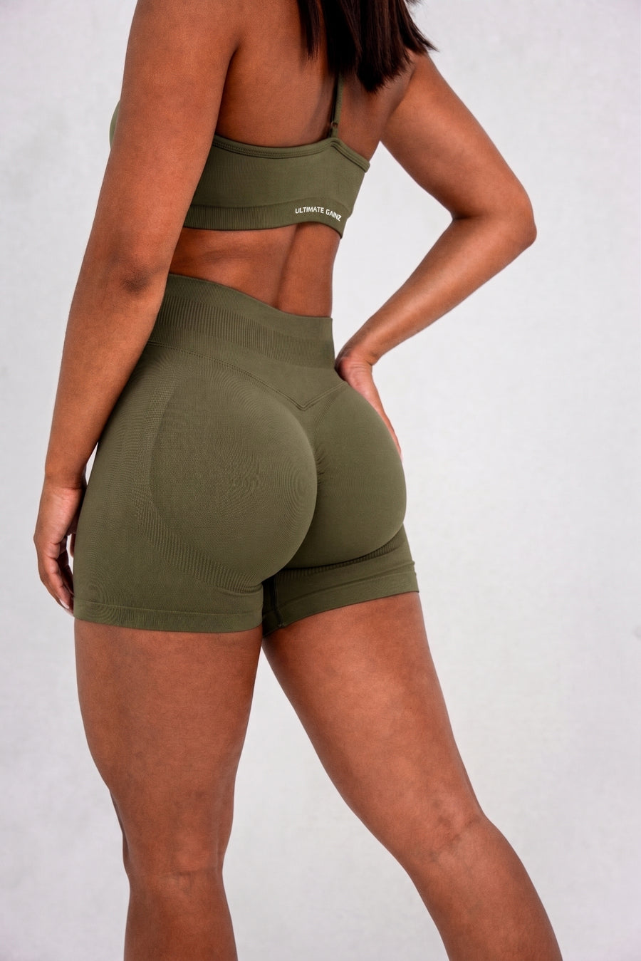 Luna | Premium Seamless Scrunch Short - Vert