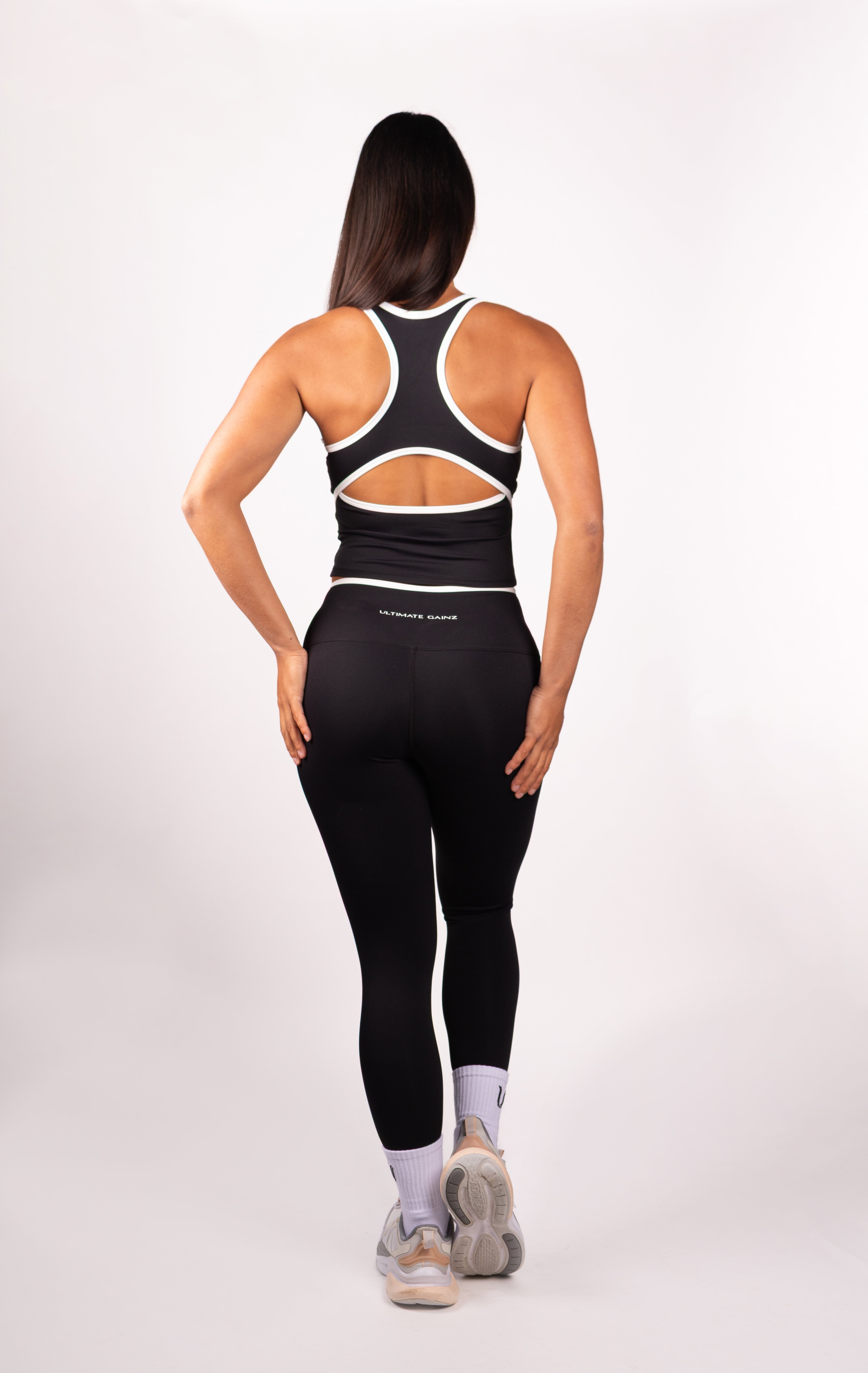 Ivy | Performance Top – Schwarz